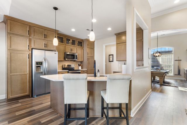 1076 Willow Cir, Clarksville, TN 37043