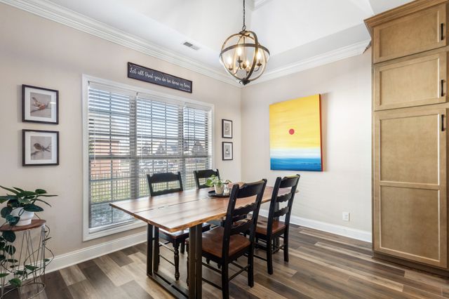 1076 Willow Cir, Clarksville, TN 37043