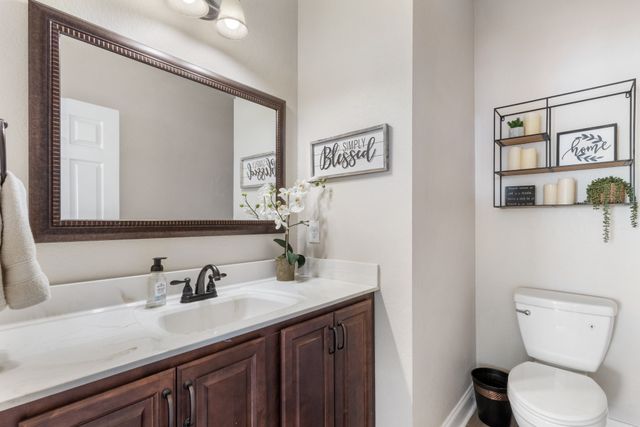 1076 Willow Cir, Clarksville, TN 37043