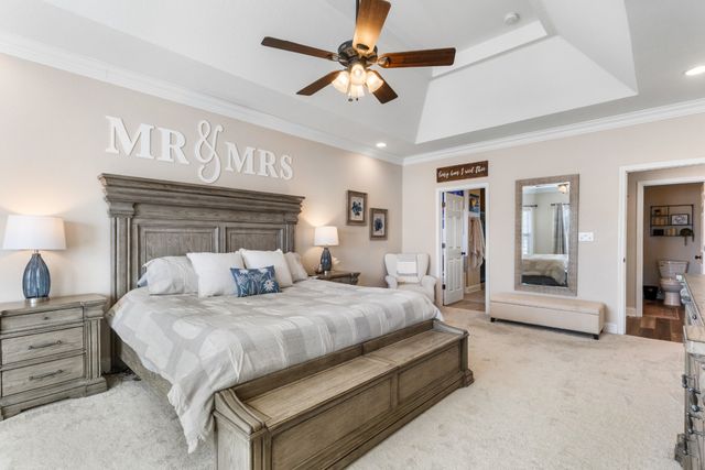 1076 Willow Cir, Clarksville, TN 37043