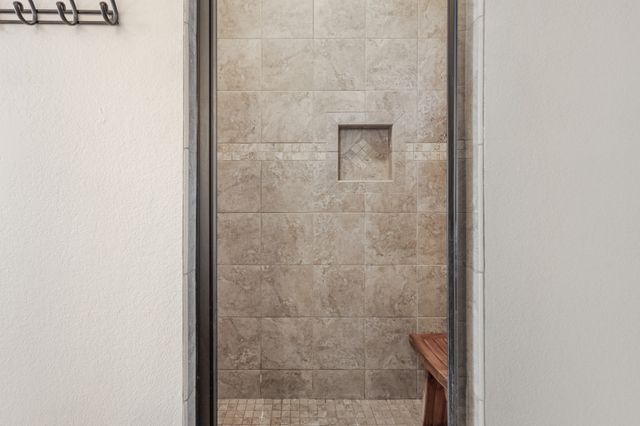 1076 Willow Cir, Clarksville, TN 37043