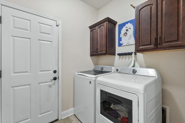 1076 Willow Cir, Clarksville, TN 37043