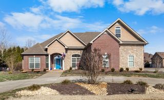 1076 Willow Cir, Clarksville, TN 37043