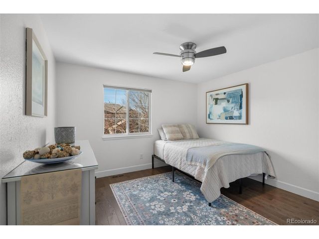 5984 S Paris Pl, Greenwood Village, CO 80111