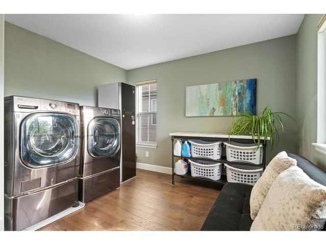 5984 S Paris Pl, Greenwood Village, CO 80111