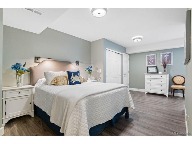 5984 S Paris Pl, Greenwood Village, CO 80111