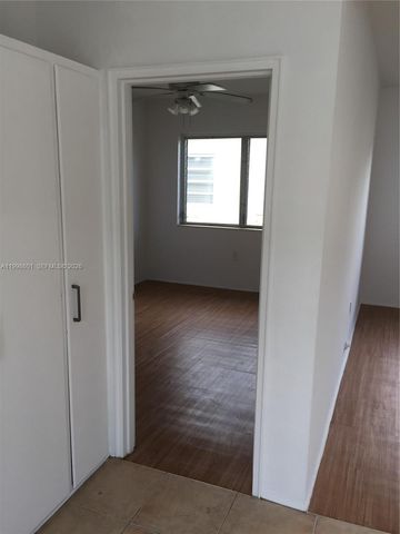 4740 Pine Tree Drive 26, Miami Beach, FL 33140