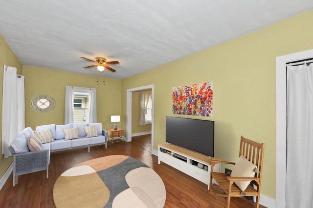 1203 Lincoln AVENUE, Waukesha, WI 53186