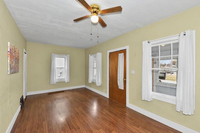 1203 Lincoln AVENUE, Waukesha, WI 53186