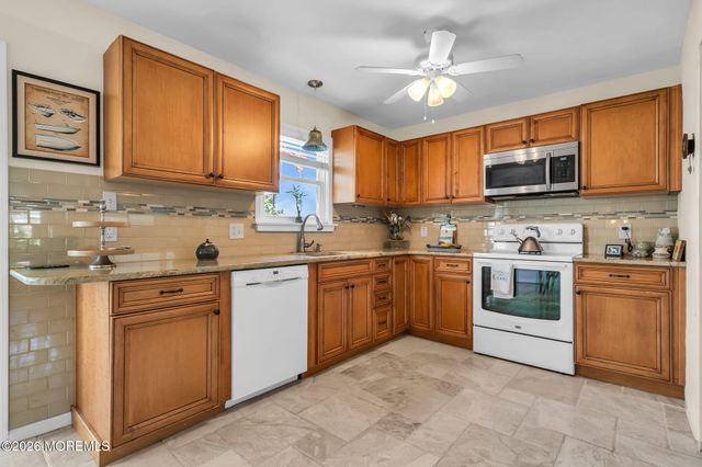 39 Parkers Point Boulevard, Forked River, NJ 08731