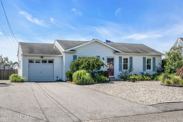 39 Parkers Point Boulevard, Forked River, NJ 08731