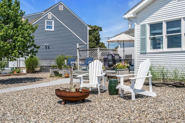 39 Parkers Point Boulevard, Forked River, NJ 08731