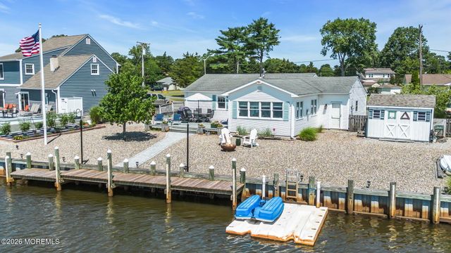 39 Parkers Point Boulevard, Forked River, NJ 08731