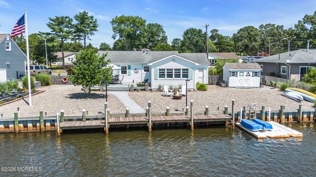 39 Parkers Point Boulevard, Forked River, NJ 08731