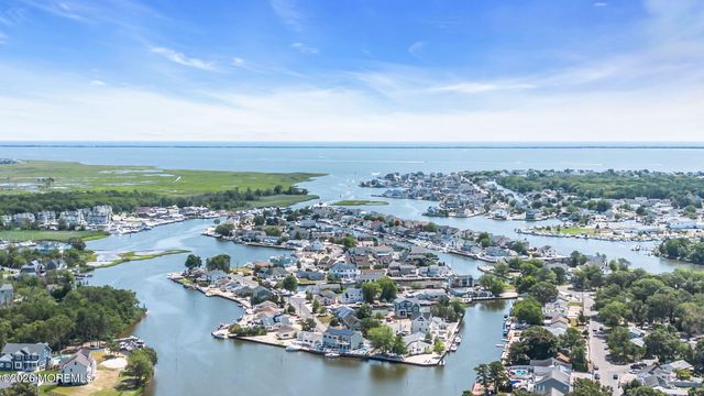 39 Parkers Point Boulevard, Forked River, NJ 08731