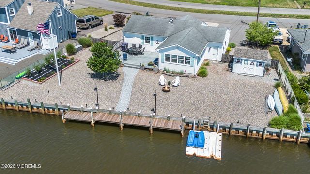 39 Parkers Point Boulevard, Forked River, NJ 08731