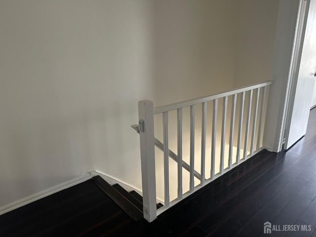 402 Rittenhouse Court, North Brunswick, NJ 08902