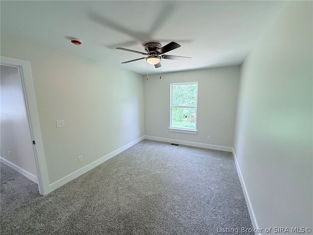 1421 Mount Zion Road, Henryville, IN 47126