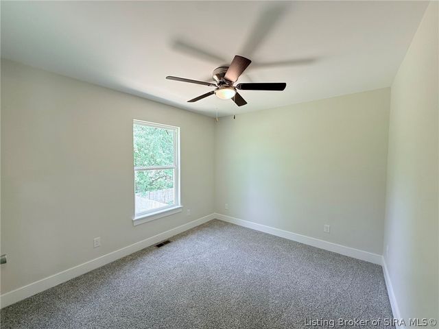 1421 Mount Zion Road, Henryville, IN 47126