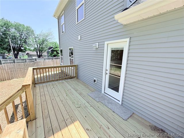 1421 Mount Zion Road, Henryville, IN 47126