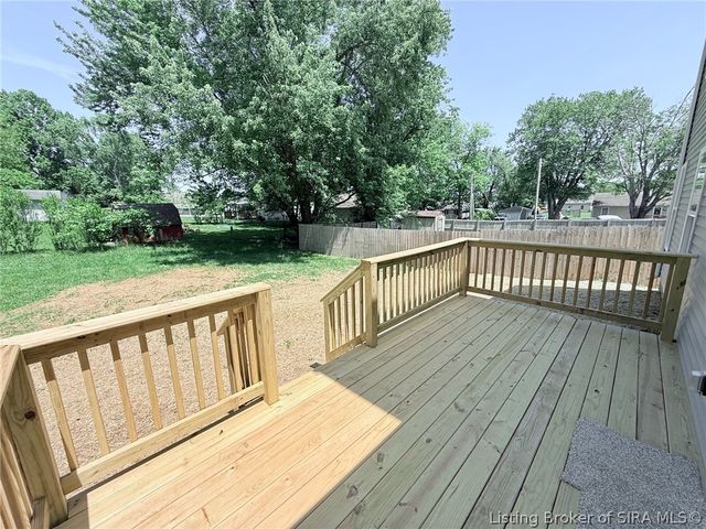 1421 Mount Zion Road, Henryville, IN 47126