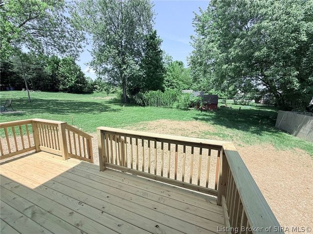 1421 Mount Zion Road, Henryville, IN 47126
