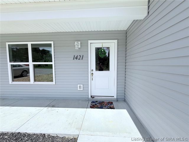 1421 Mount Zion Road, Henryville, IN 47126