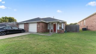 909 S Curtis Avenue, Fayetteville, AR 72701