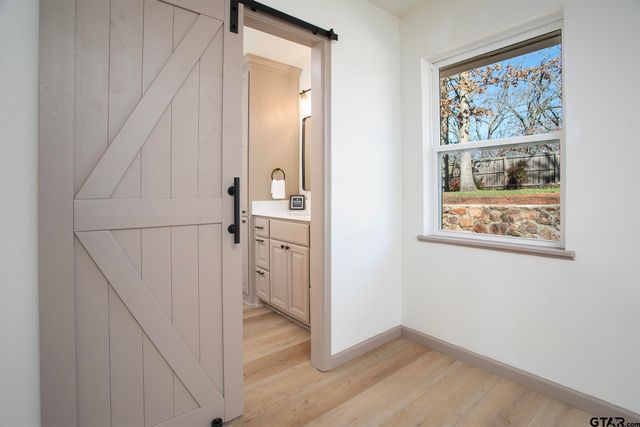 1812 Sequoia Dr, Tyler, TX 75703