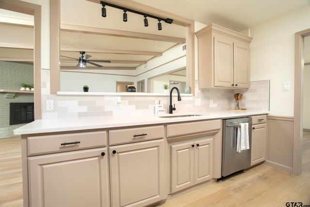 1812 Sequoia Dr, Tyler, TX 75703