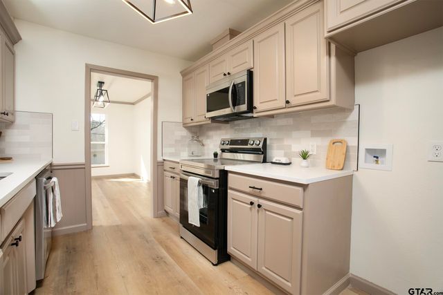 1812 Sequoia Dr, Tyler, TX 75703