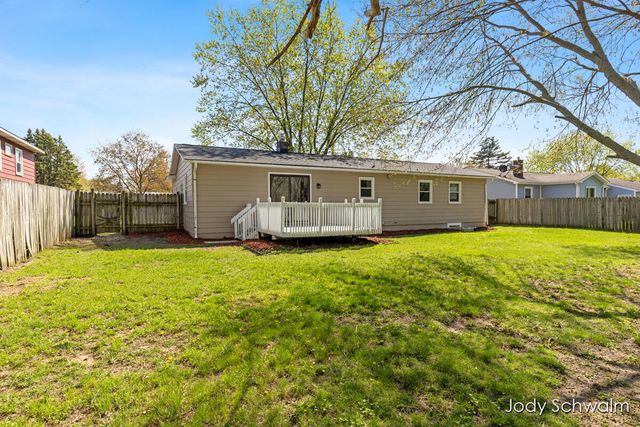 279 Andover Street Se, City Of Kentwood, MI 49548