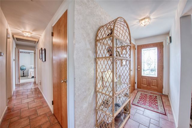 215 Amherst Rd, Shaler, PA 15116