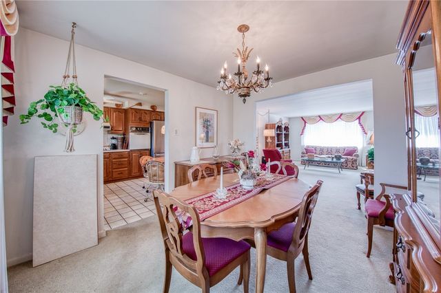 215 Amherst Rd, Shaler, PA 15116