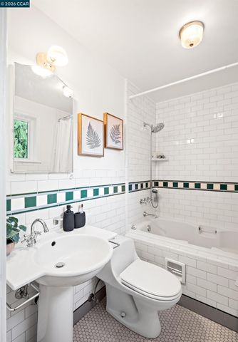 3754 Enos Ave, Oakland, CA 94619