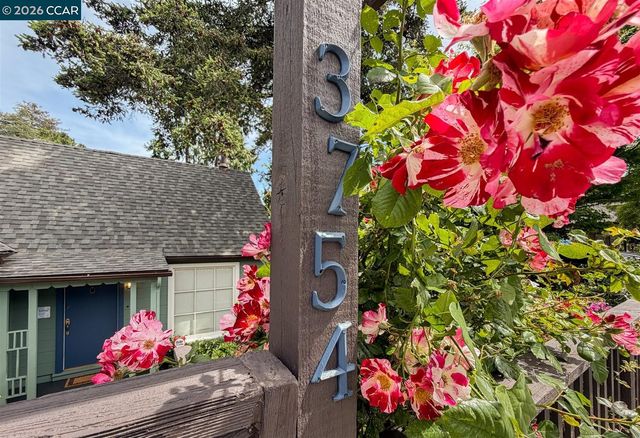 3754 Enos Ave, Oakland, CA 94619
