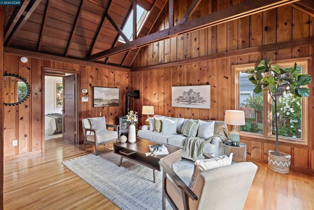 3754 Enos Ave, Oakland, CA 94619
