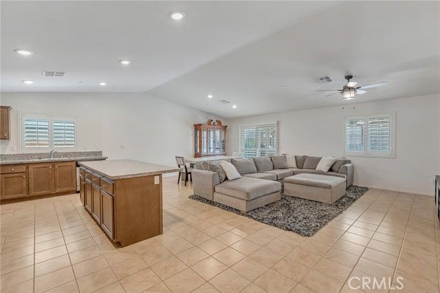 11409 Bellevue, Adelanto, CA 92301