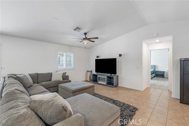 11409 Bellevue, Adelanto, CA 92301