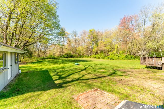 950 Old Colchester Road, Montville, CT 06370