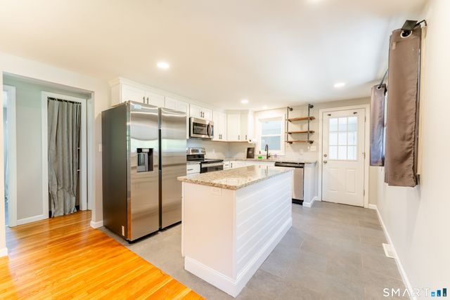 950 Old Colchester Road, Montville, CT 06370