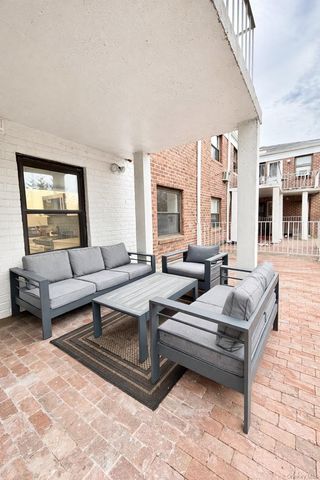 1203 E Broadway E Broadway G-11, Hewlett, NY 11557