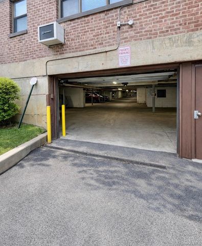 1203 E Broadway E Broadway G-11, Hewlett, NY 11557