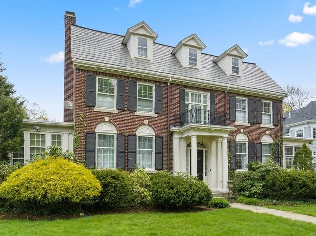 1010 Centre St, Newton, MA 02459