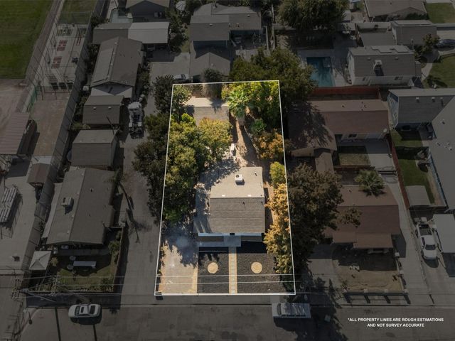 332 Hinkley Ave, Oakdale, CA 95361
