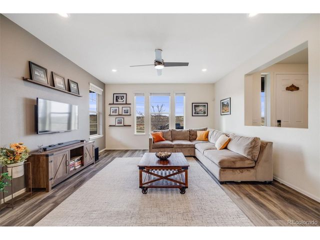 9694 Meeker St, Littleton, CO 80125