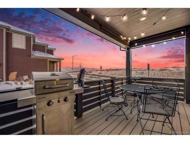 9694 Meeker St, Littleton, CO 80125