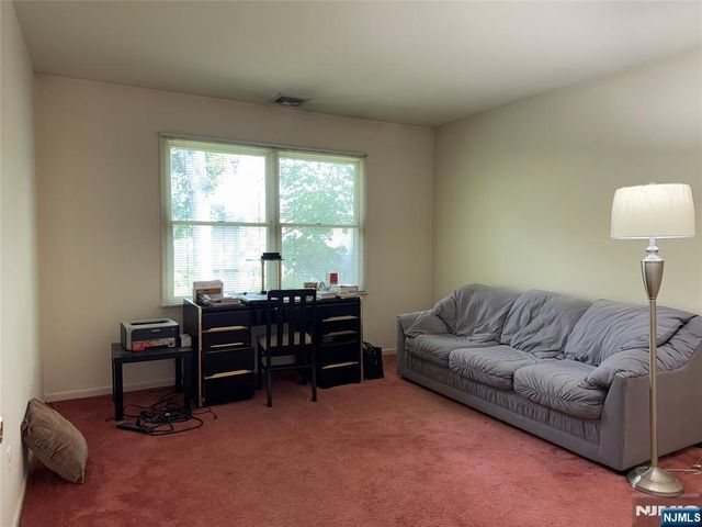 35 Meadowview Terrace 35, Fair Lawn, NJ 07410