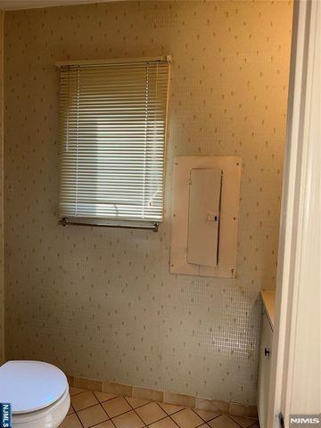 35 Meadowview Terrace 35, Fair Lawn, NJ 07410