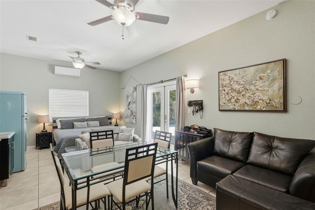 4800 16TH STREET N, St Petersburg, FL 33703